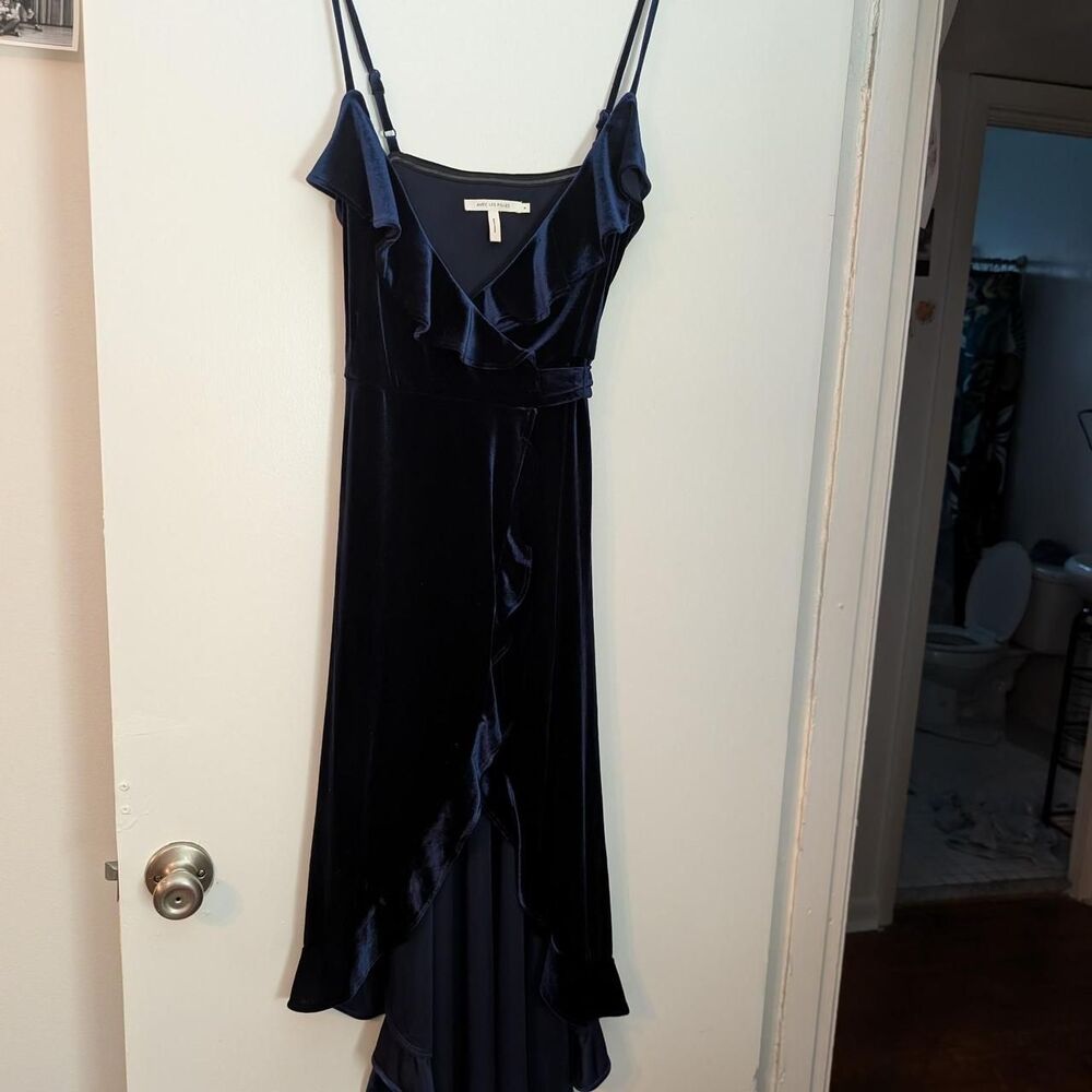 Avec Les Filles Women's Navy Blue Velvet Dress